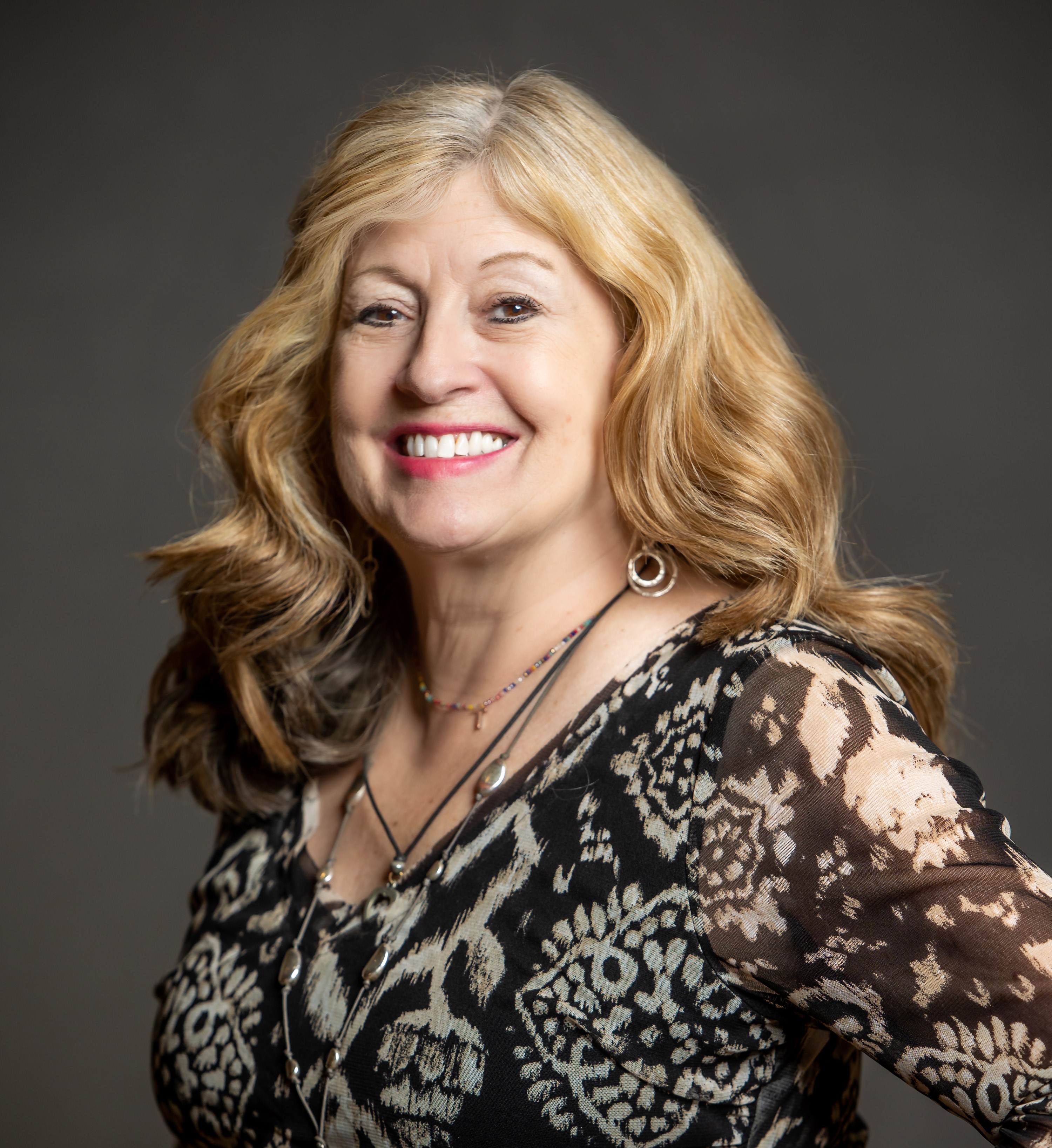 Barb  Candeub Team Contact Image